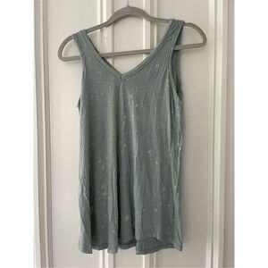 24/7 Light green speckled v-neck flowy tank S